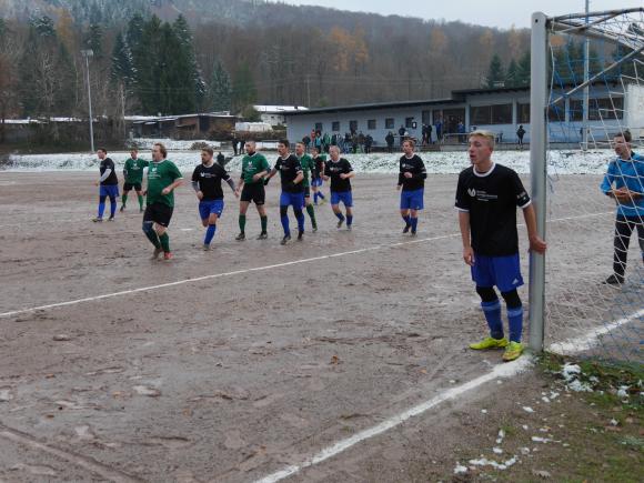 SVM Reserve mit Höhen und Tiefen beim Derby in Waldprechtsweier