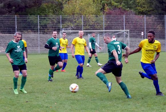 SVM fegt im 2. Abschnitt die Gäste vom Platz