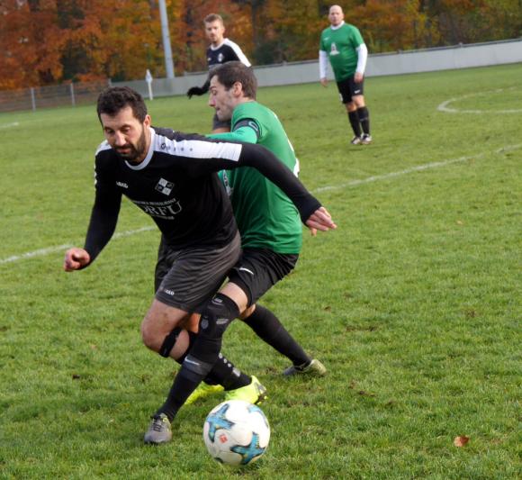 SVM Reserve um Kapitän Morina Leutrim mit deutlichem Heimsieg