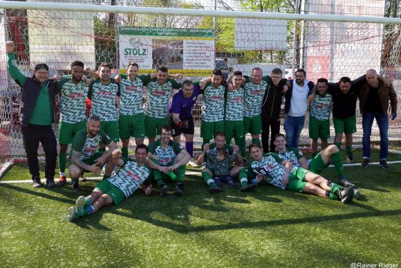 Klasse Vorstellung der SVM Mannschaft mit voller Punkteausbeute beim Tabellenführer belohnt