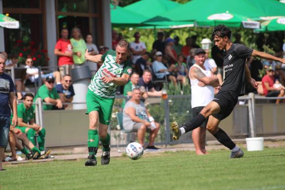 SVM um Robert Bilusic erfolgreich im Pokal gegen den FV Bad Rotenfels (Foto Michael Hanf)