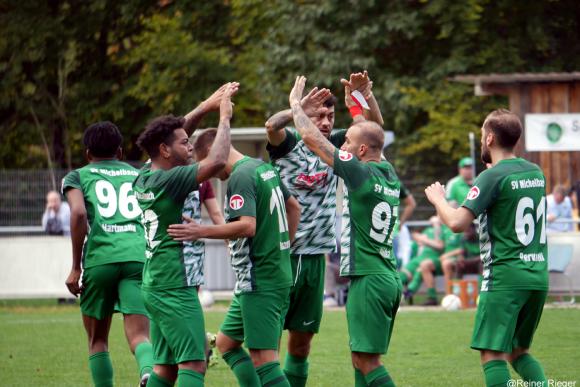 SVM nach Heimsieg weiterhin in Feierlaune