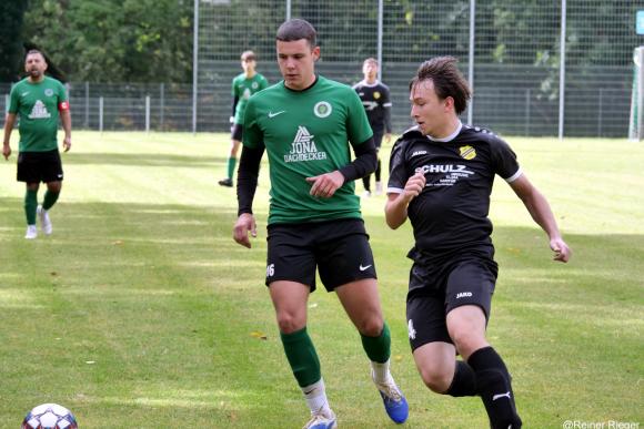 Stefan Milovanovic mit doppeltem Torerfolg auf Michelbacher Seite