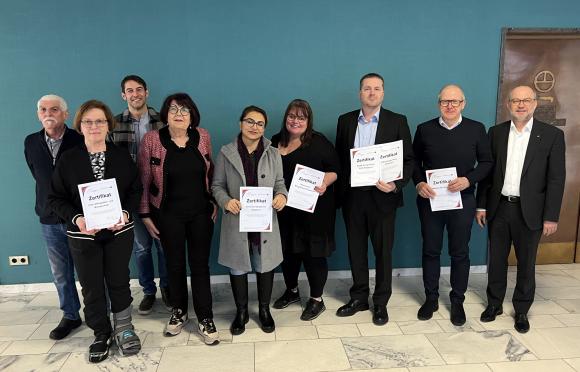 Übergabe der Zertifikate Seniorenfreundlicher Service